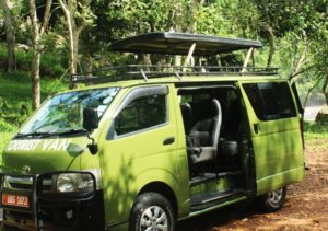 Photograph of one of the tourist vans used for ground transportation by Responsible Tourism Company