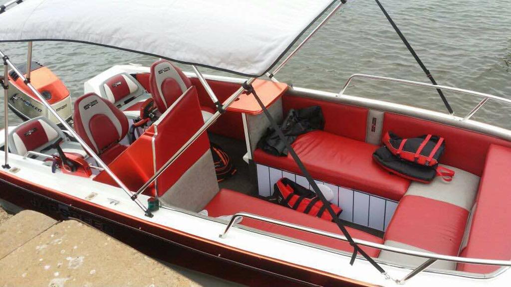 Private day boat hire with driver on Lake Victoria tour