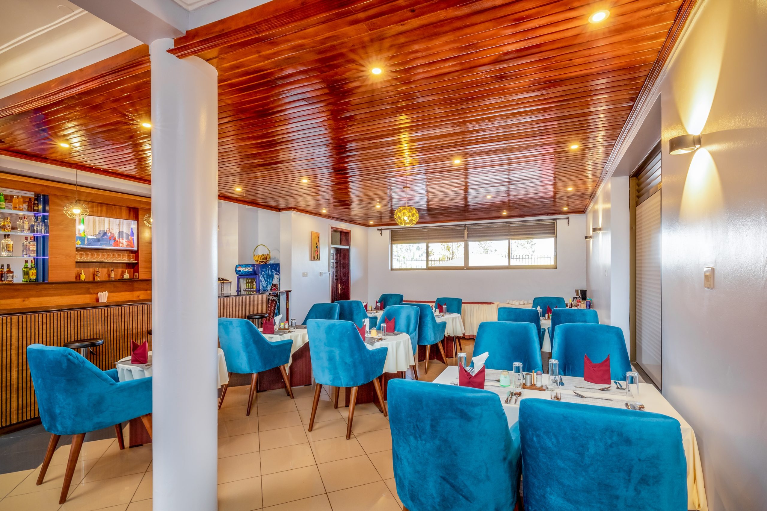 Restaurant Photo Entebbe Travellers Inn Entebbe Central Region