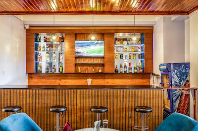 Bar Photo Entebbe Travellers Inn Entebbe Central Region