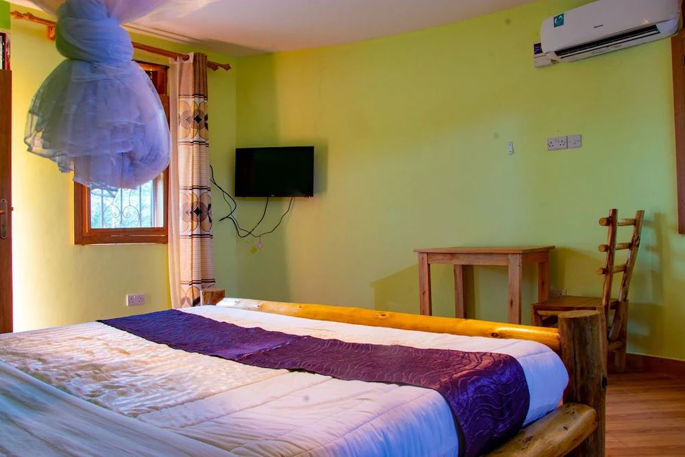 Bedroom Photo Western Sands Hotel Buliisa Uganda