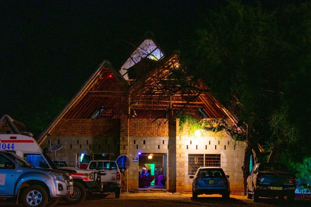 Parking Photo Night Western Sands Hotel Buliisa Uganda Hotel 2