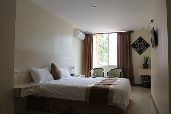 Standard-single-Room-Photo-Nanjing-Restaurant-Motel-Kololo-Kampala-Uganda-Central-Region