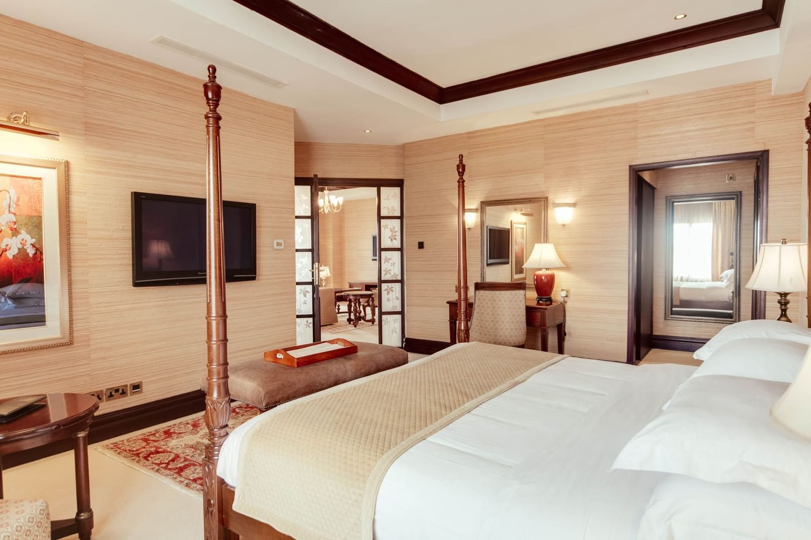 state-suite-bedroom-at-lake-Victoria-Serena-golf-resort-and-spa (1)