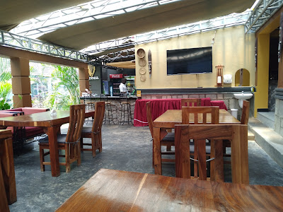 Restaurant Photo Hunters Nest Hotel Arua West Nile Region