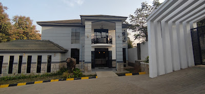 Property Exterior Photo Hunters Nest Hotel Arua West Nile Region