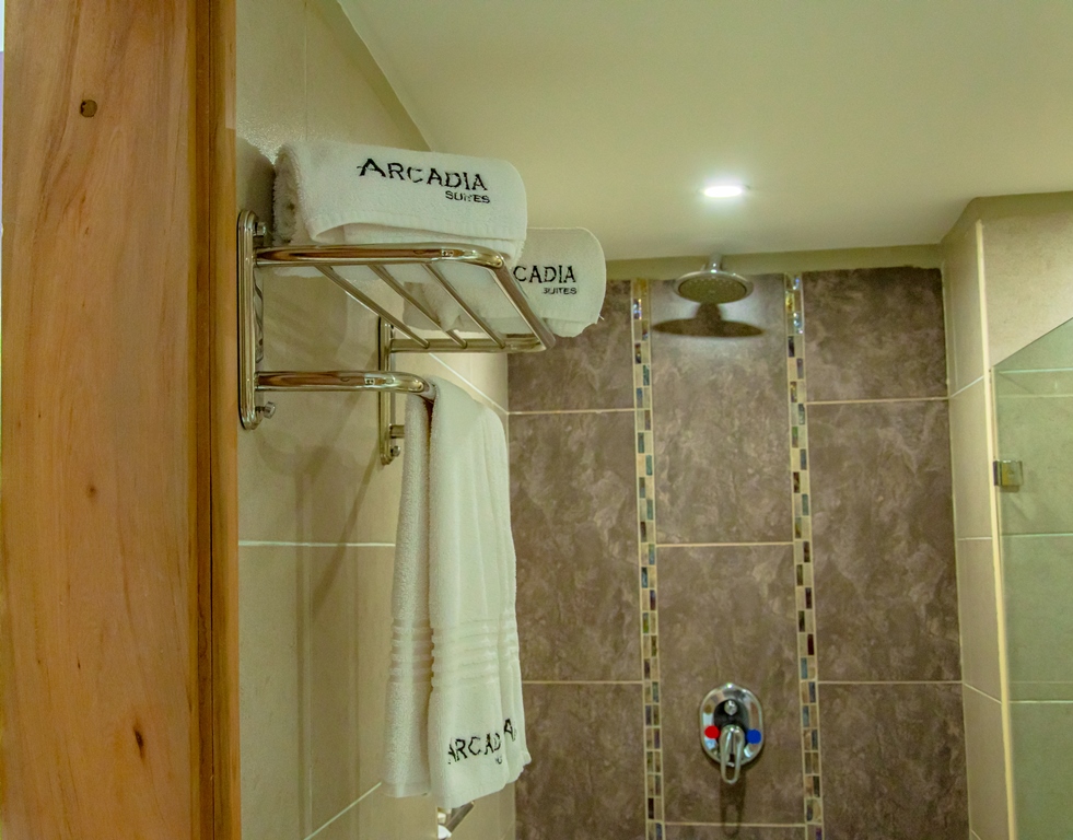 Bathroom Photo Arcadia Suites Hotel - Hotels | Kampala, Uganda Central Region 1
