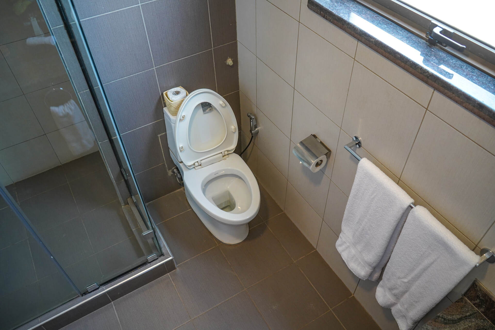 Double Deluxe Suite Bathroom photo at Suite Arcadia Suites Hotel Kampala central region