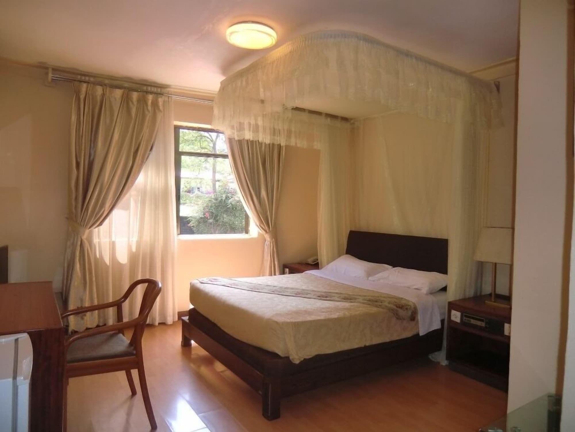 Standard Single Room Photo Fang Fang Hotel Kampala Uganda