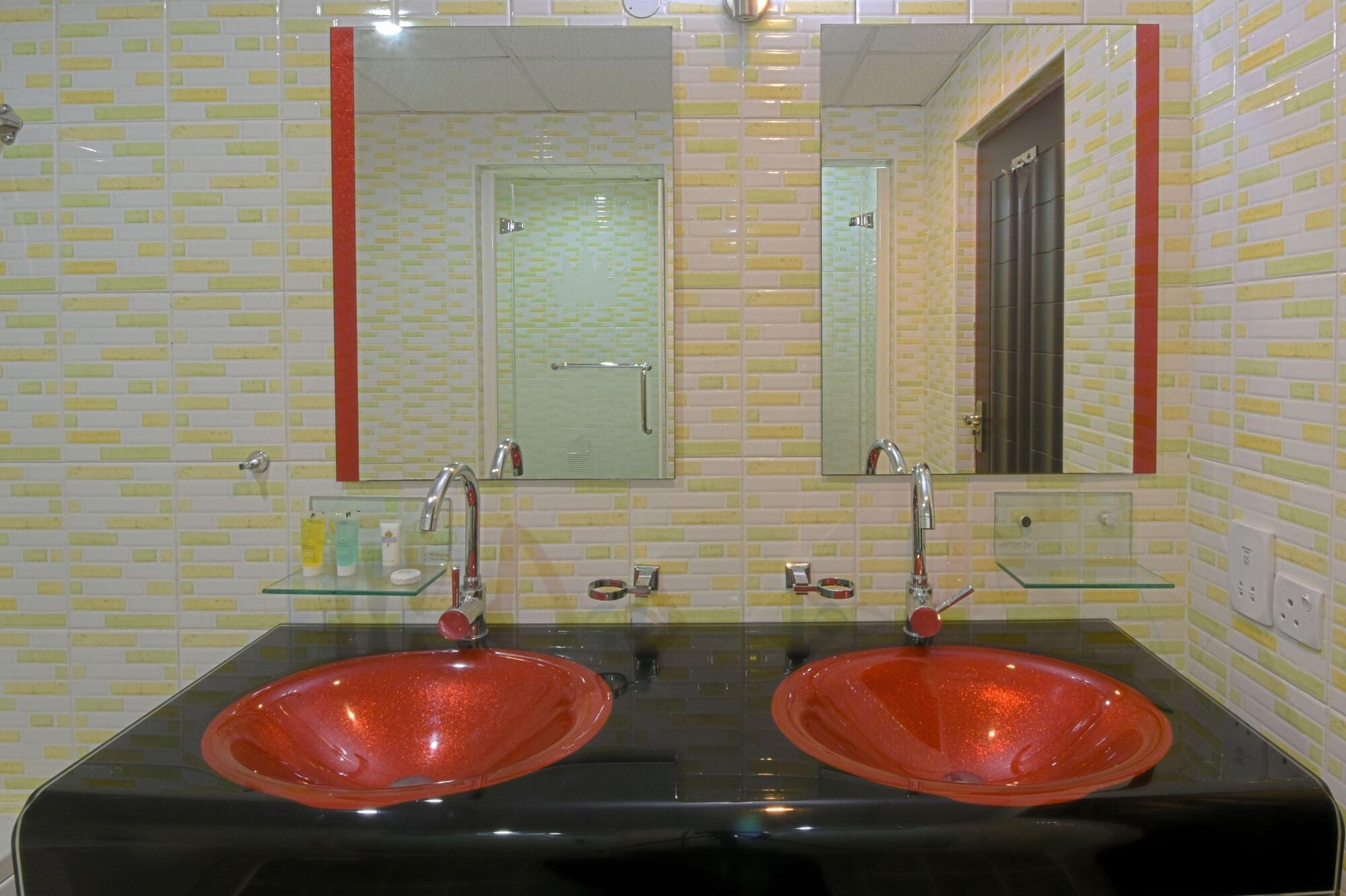 Hand wash Basin Photo Imperial Botanical Beach Hotel Entebbe Central Region