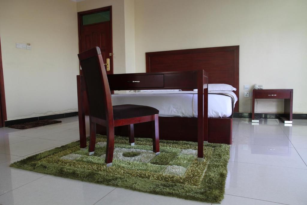 Deluxe Single Bedroom photo Namayiba Park Hotel Kampala Uganda Central Region 3