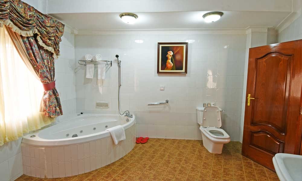 Bathroom Photo Imperial Botanical Beach Hotel Entebbe Central Region