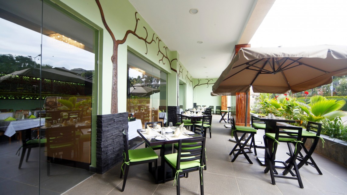 Outdoor Restaurant Photo Best Western Premier Garden Hotel Entebbe Uganda Central Region