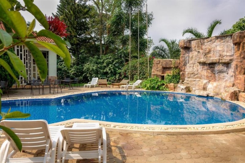 Swimming pool photo Imperial Heights Hotel Entebbe Uganda Central Region 2