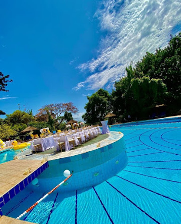 Outdoor pool photo Executive Airport Hotel Entebbe, Uganda Central Region