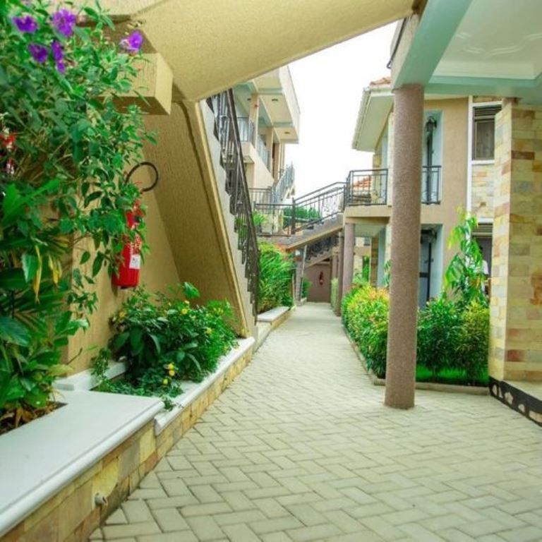 Property Exterior Photo Bavah Airport Hotel Entebbe Uganda Central Region 2