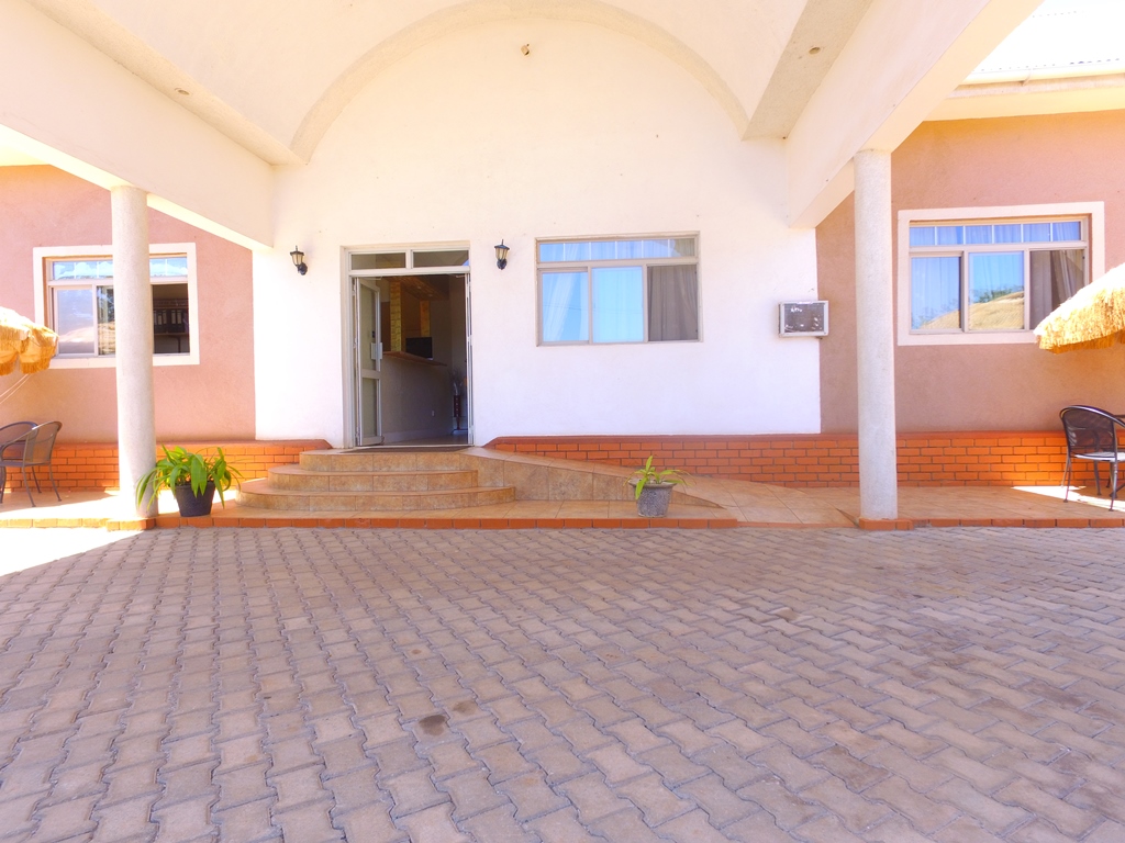 Property Front view photo Executive Airport Hotel Entebbe, Uganda Central Region