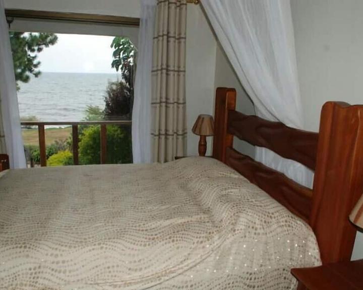 Junior Suites Bedroom photo Garuga Resort Beach Hotel Entebbe Uganda Central Region