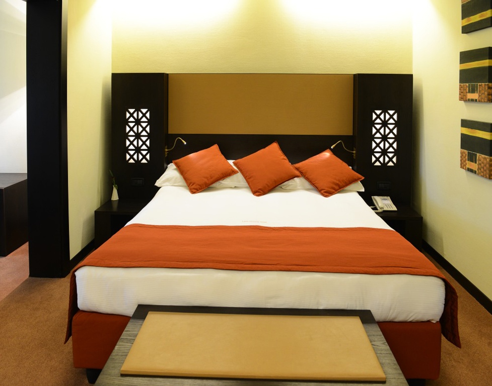 Deluxe Double Bedroom photo Lake Victoria Hotel Entebbe, Uganda Central Region