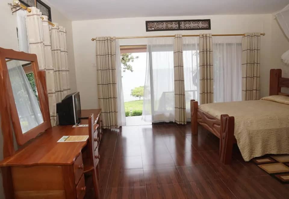 Junior Suites Bedroom photo Garuga Resort Beach Hotel Entebbe Uganda Central Region 1
