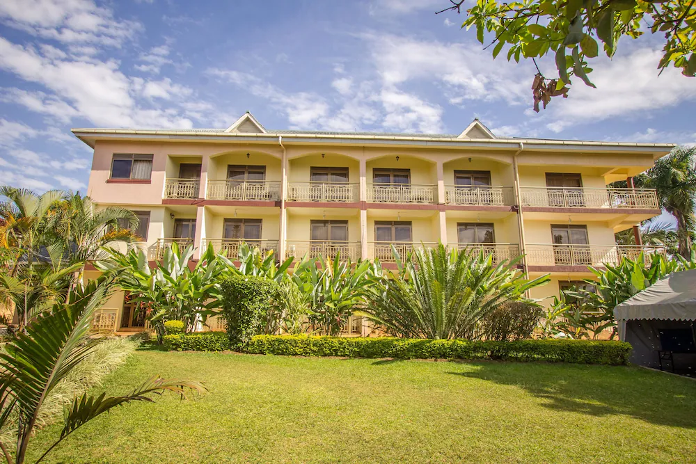 Property Exterior Photo Askay Hotel Suites Entebbe, Uganda Central Region