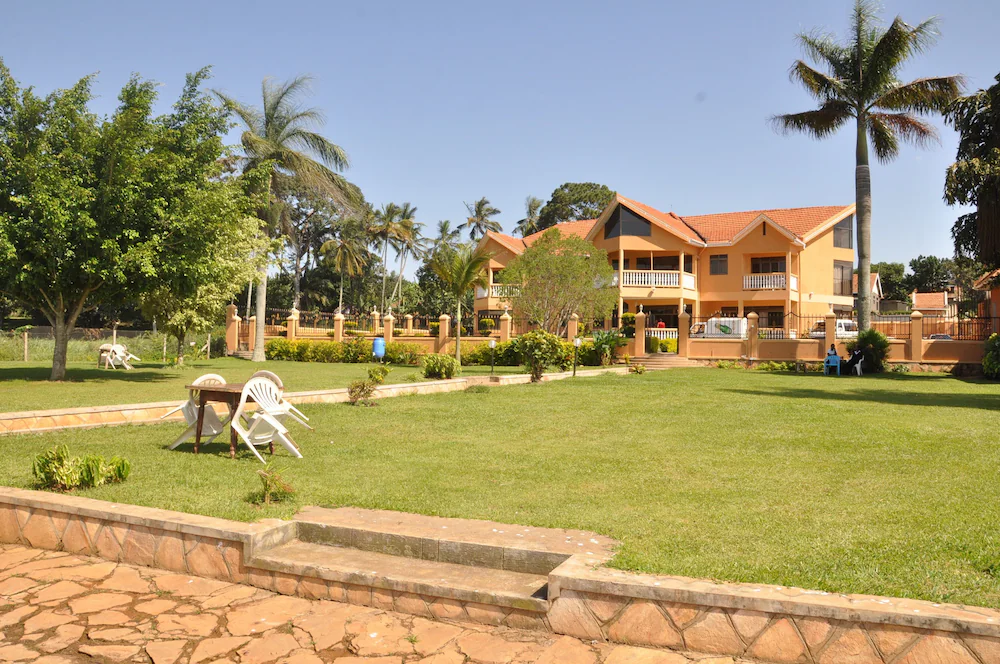 Property Exterior photo Sienna Beach Hotel Entebbe Uganda Central Region 1