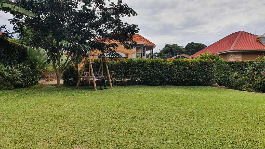 Gardens photo Forest Cottages Kisubi Entebbe, Uganda Central Region