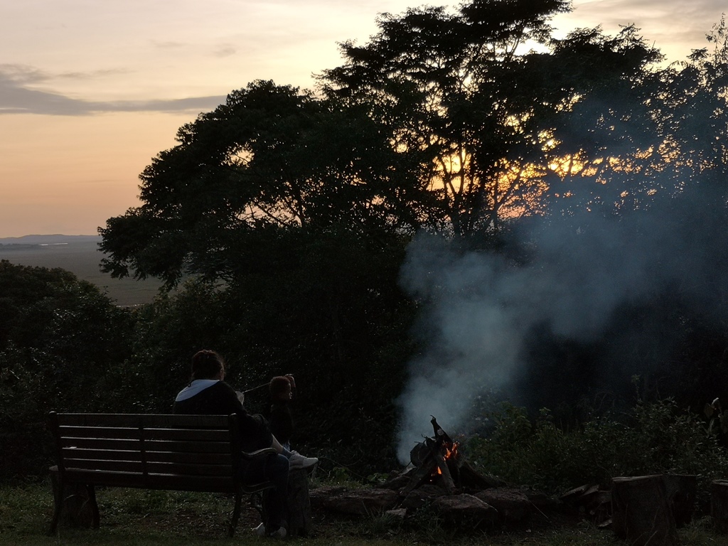 Camp fire Photo Nkima Forest Lodge Entebbe, Uganda Central Region