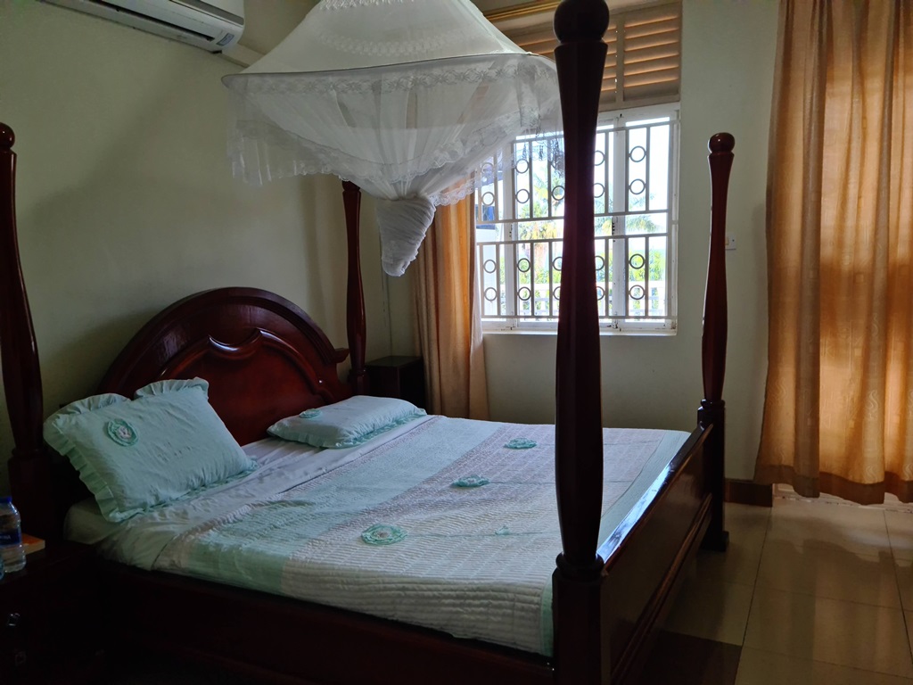 Single deluxe Bedroom photo Anderita Beach Hotel Entebbe - Uganda Central Region