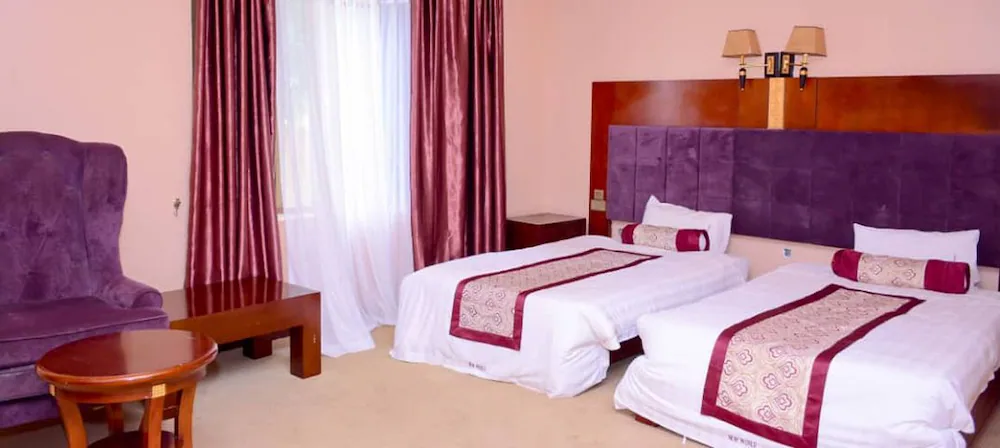Single Twin Bedroom photo Mak Queen Hotel, Kajjansi, Uganda Central region