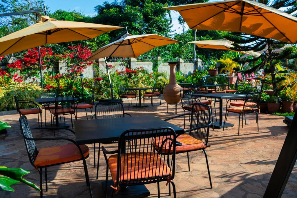 Terrace Restaurant Photo The Lakeside Resort Entebbe Uganda Central Region