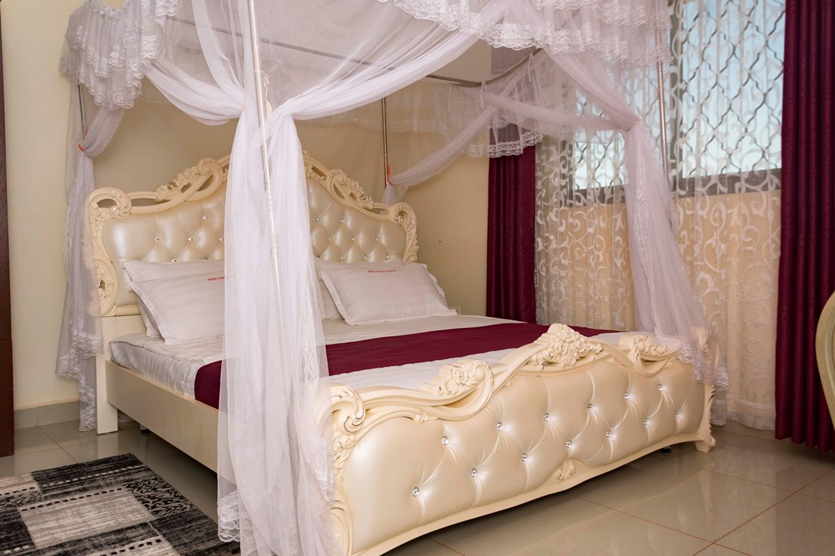 Executive Double Bedroom photo Mak Queen Hotel, Kajjansi, Uganda Central region