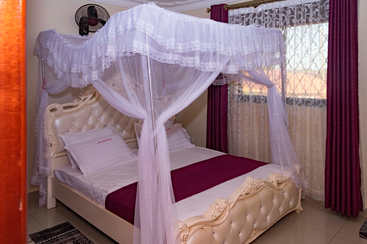 Executive Double Bedroom photo Mak Queen Hotel, Kajjansi, Uganda Central region 1