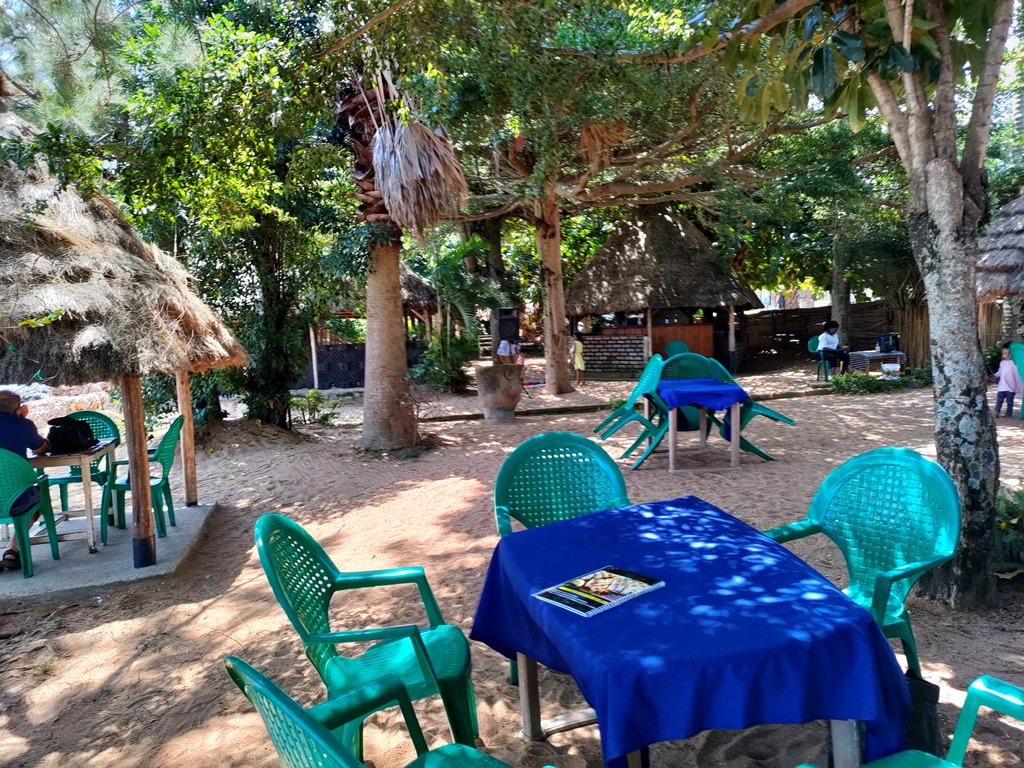 Outdoor Restaurant photo Anderita Beach Hotel Entebbe - Uganda Central Region