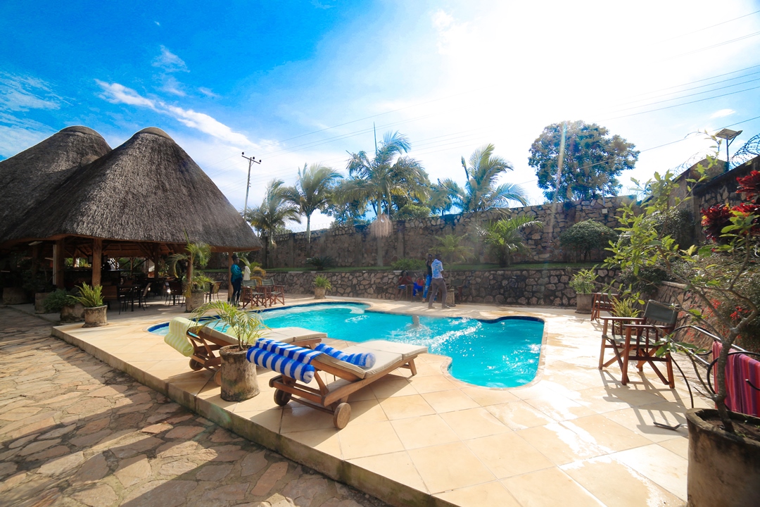 Outdoor Swimming Pool Photo Entebbe Palm Hotel - Hotels | Entebbe, Uganda Central Region