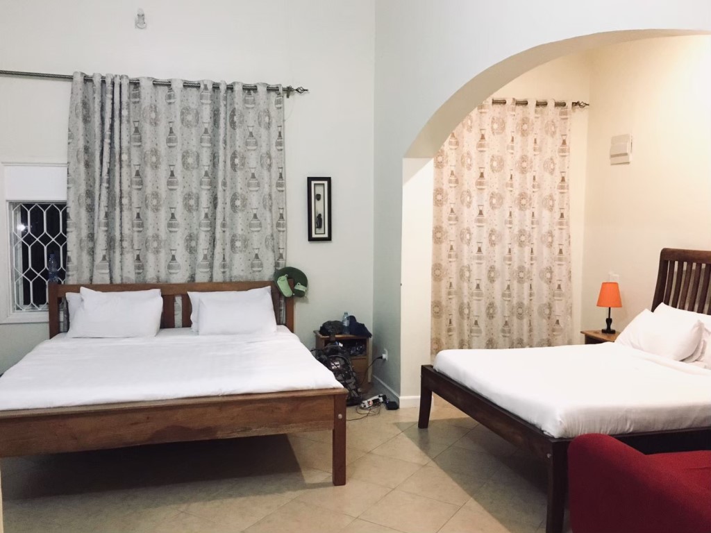 Twin Bedroom Photo Entebbe Palm Hotel - Hotels | Entebbe, Uganda Central Region