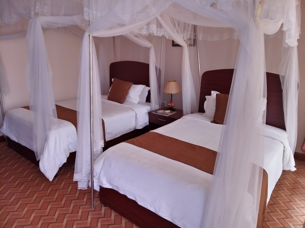 Twin Bedroom Photo Entebbe Traveller's Hotel - Hotels | Entebbe, Uganda Central Region