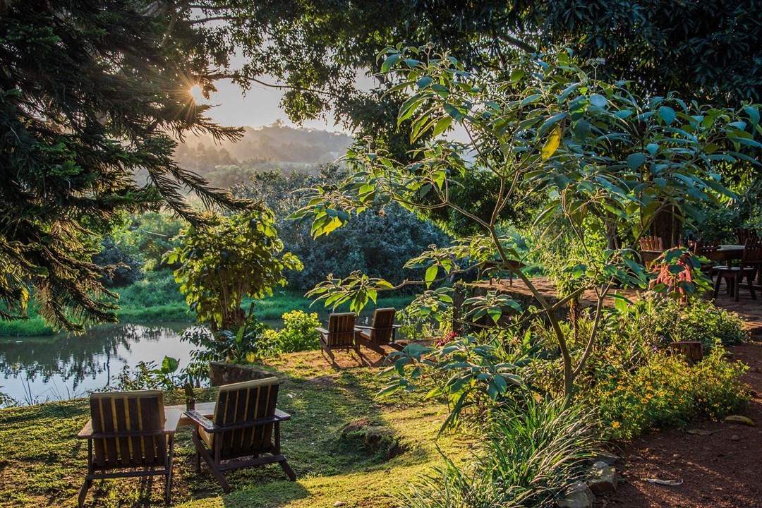 Lakeside with sitting chairs Photo ViaVia Guest House Entebbe - Guest Houses | Entebbe, Uganda Central Region 1