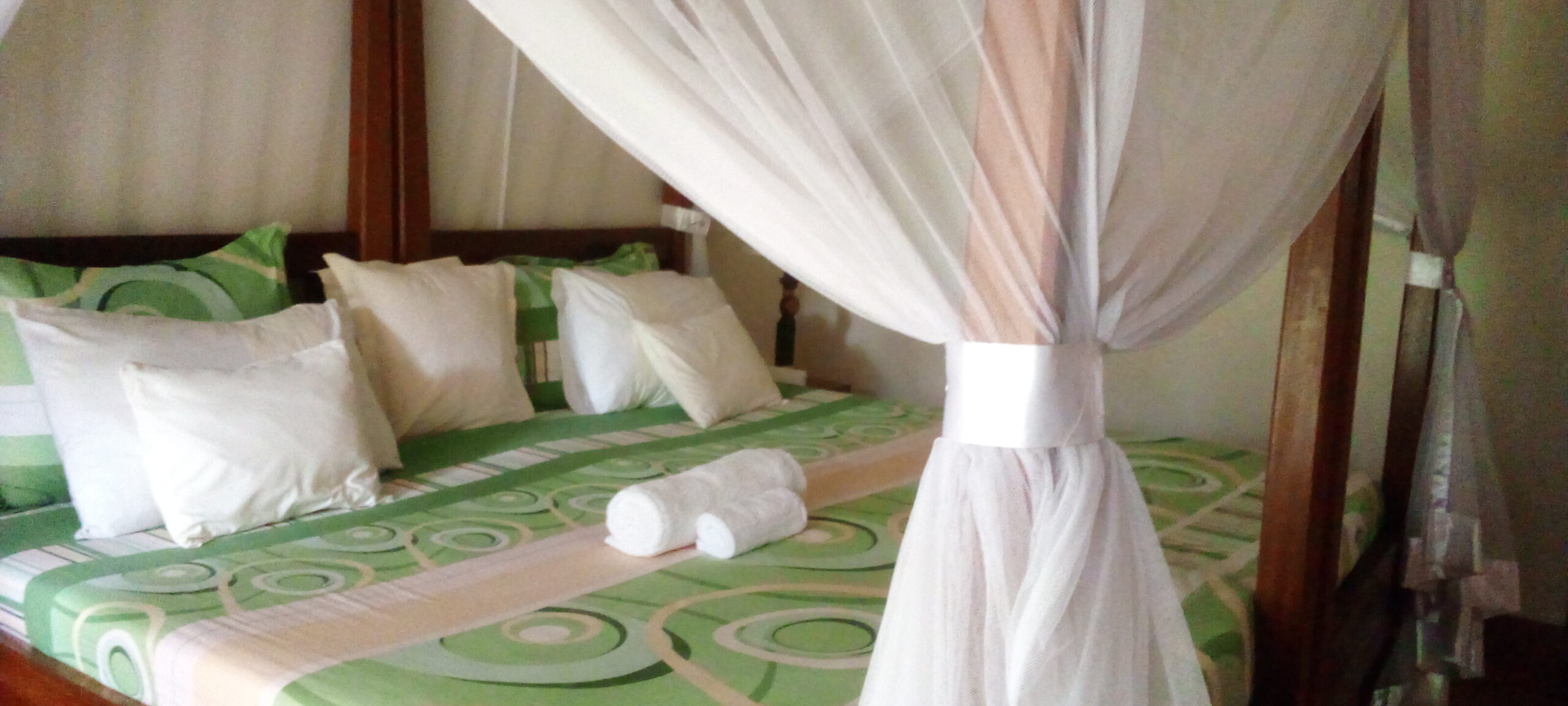 Double Bedroom Photo Airport Guesthouse - Hotels | Entebbe, Uganda Central Region