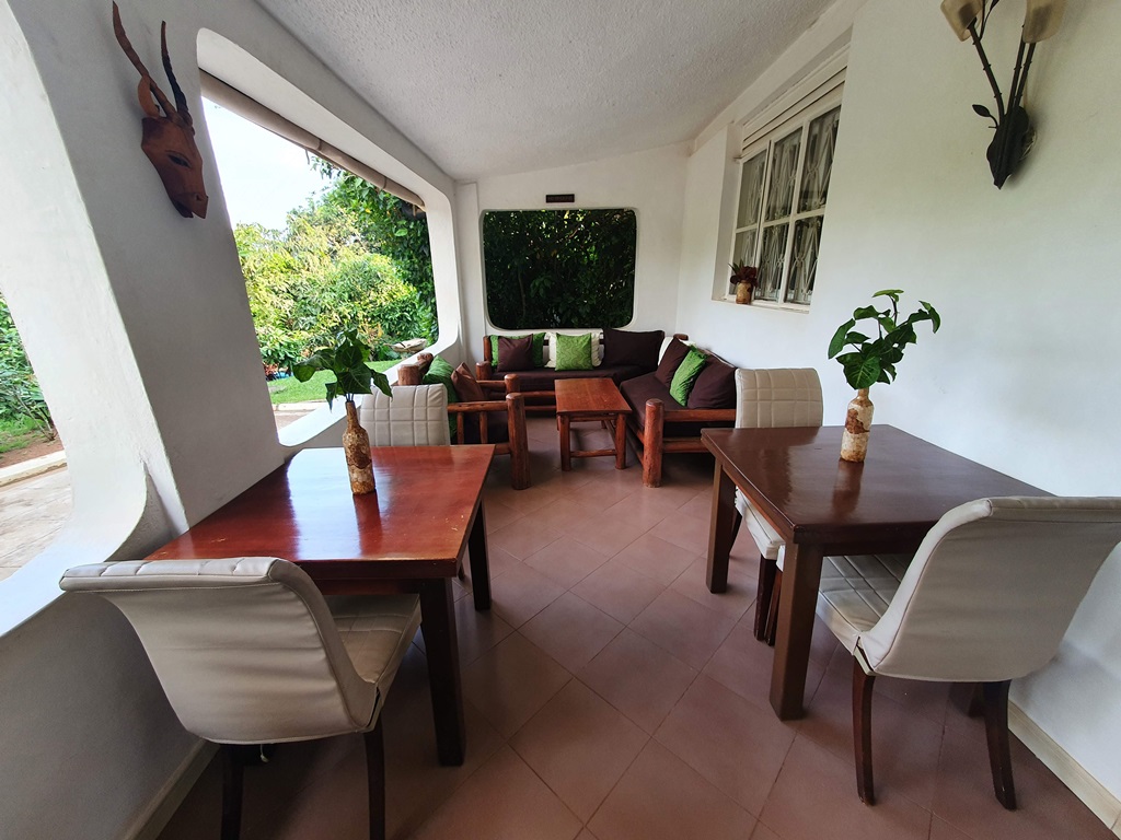 Restaurant Photo Karibu Guest House Entebbe - Guest Houses | Entebbe, Uganda Central Region