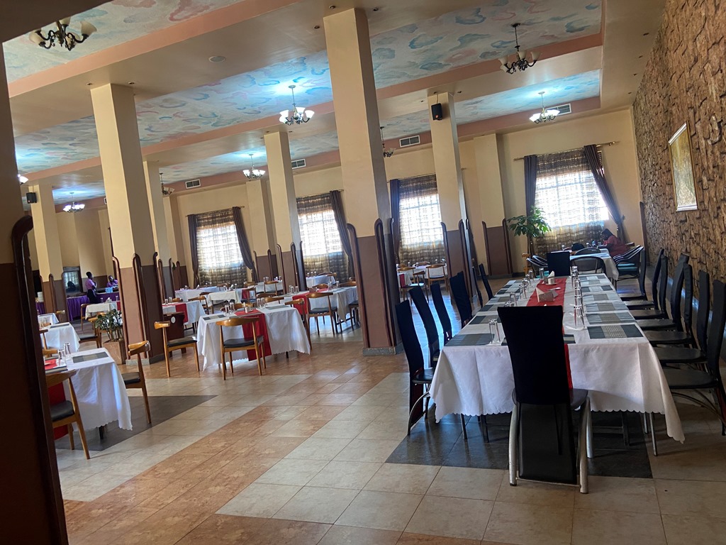 Restaurant Photo Silver Springs Hotel, Bugolobi Kampala, Uganda Central Region 1