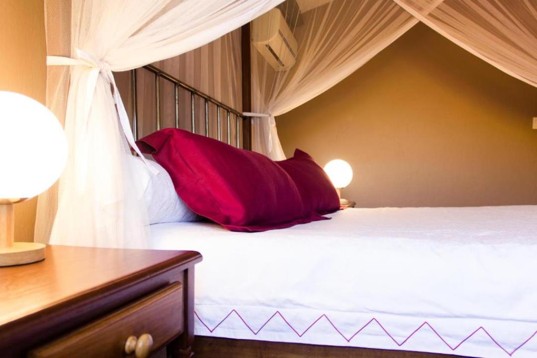 Standard Double Bedroom Photo Hotel Bougainviller Kampala, Uganda Central Region