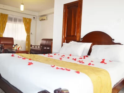 Executive Suite Bedroom Photo Hotel Triangle Kampala - Hotels | Kampala Uganda Central Region