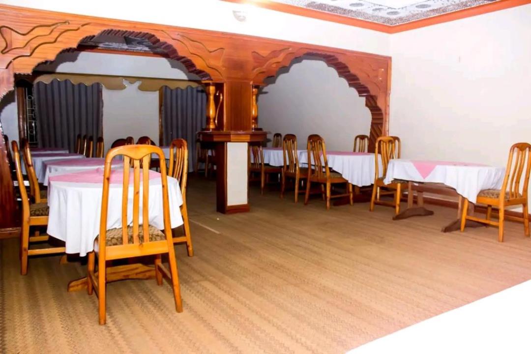 Restaurant Photo Jokas Hotel Kampala - Hotels | Kampala Uganda Central Region