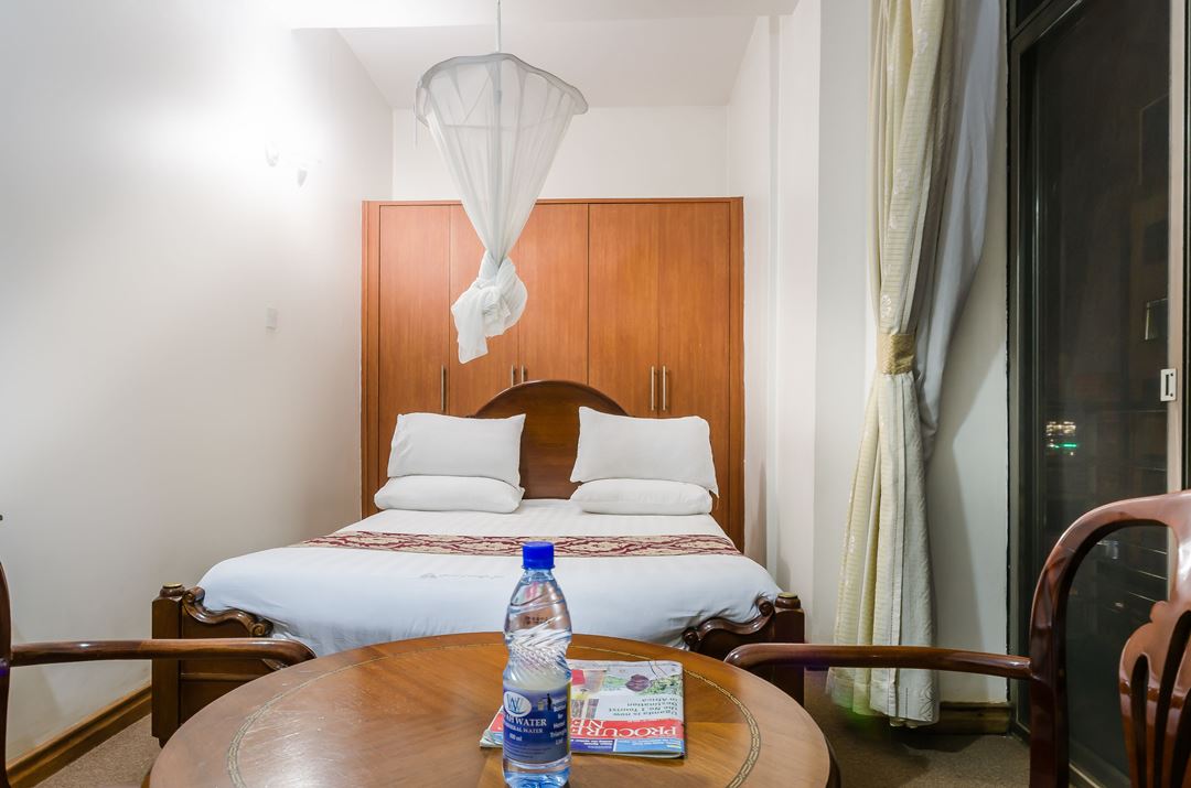 Suite Single Bedroom Photo Hotel Triangle Kampala - Hotels | Kampala Uganda Central Region