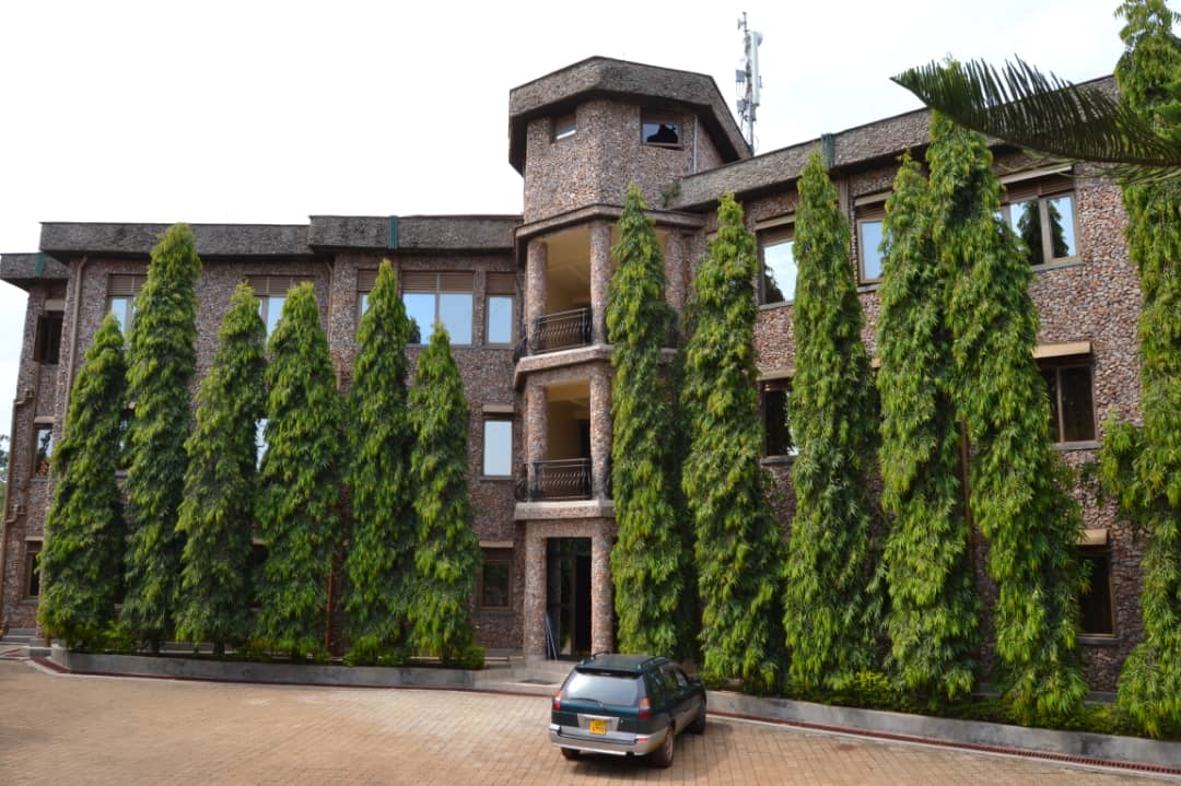 Property Exterior Photo Discovery courts Hotel - Hotels | Entebbe, Uganda Central Region