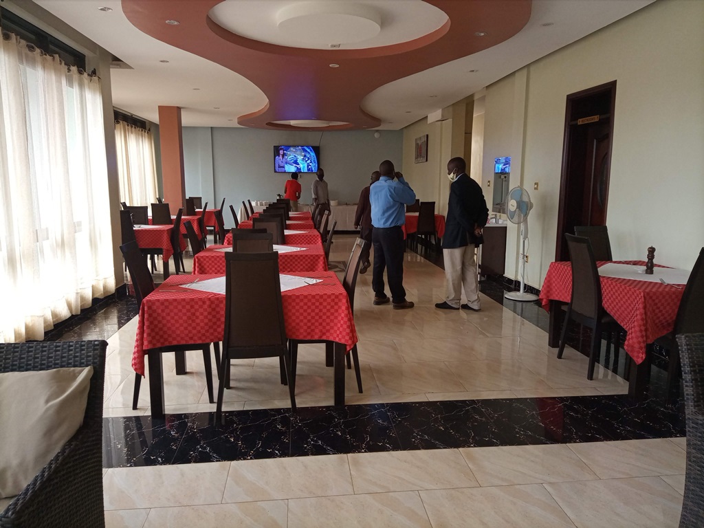 Restaurant Photo Interservice Hotel Kampala - Hotels | Kampala, Uganda Central Region