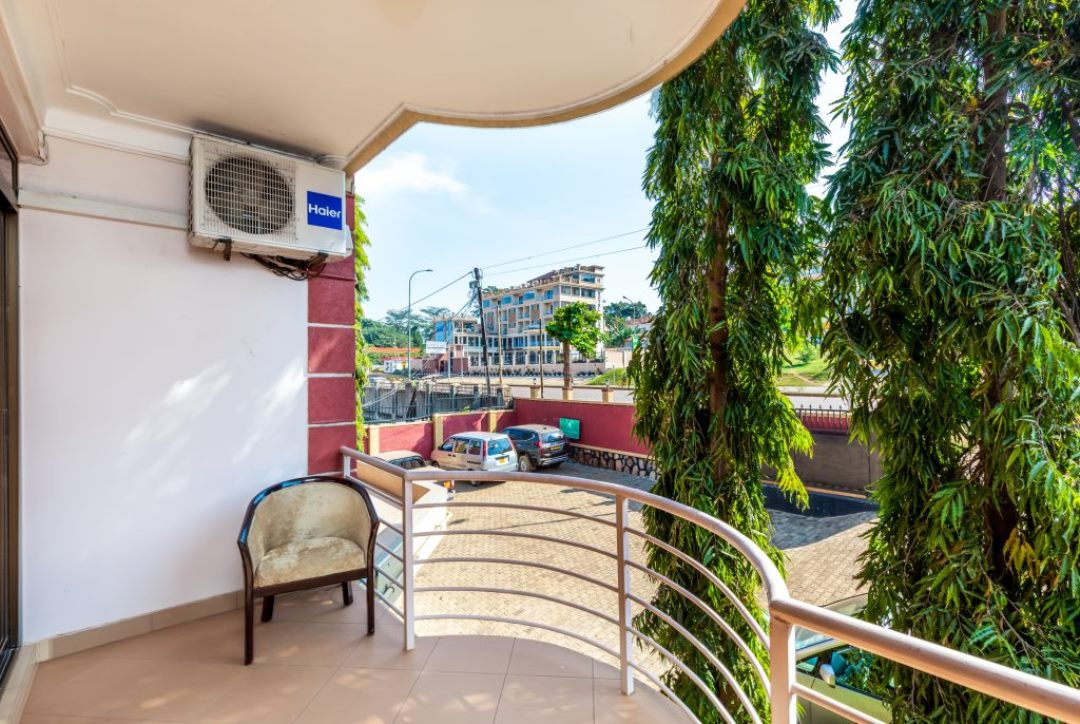 Balcony Photo Entebbe Traveller's Hotel - Hotels | Entebbe, Uganda Central Region