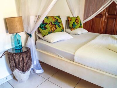 Single Bedroom The Guinea Fowl Hotel - Hotels | Entebbe, Uganda Central Region