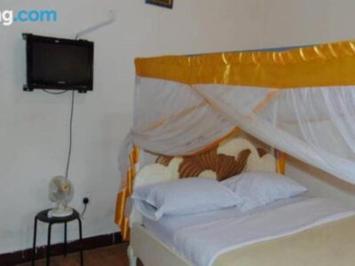 Standard Suite Bedroom Photo Entebbe Palm Hotel - Hotels | Entebbe, Uganda Central Region